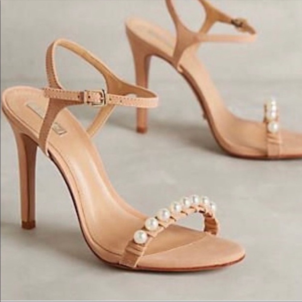 Schutz Danielle Heels Pearl Sandal. Size 6